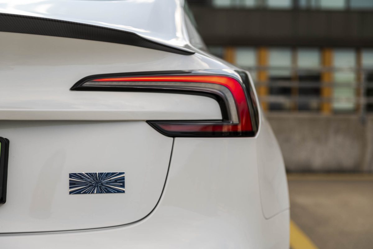 Tesla 3 Performance-czarne wnetrze 19